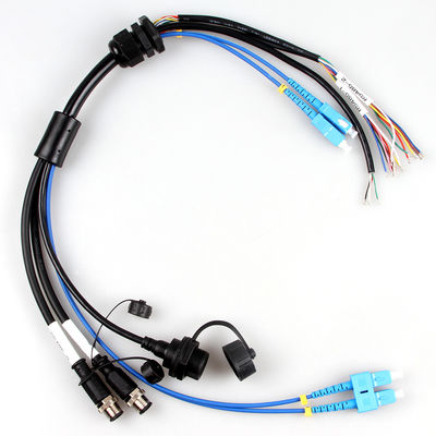 Wasserdichtes Kabelbaum-Luftfahrtkabel M12+USB Female+Fiber Optik