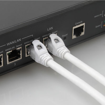 Weiße Verbindungskabel 24AWG 7/0.2 UTPs Cat6 Jacke PVCs LSZH mit Verbindungsstück RJ45